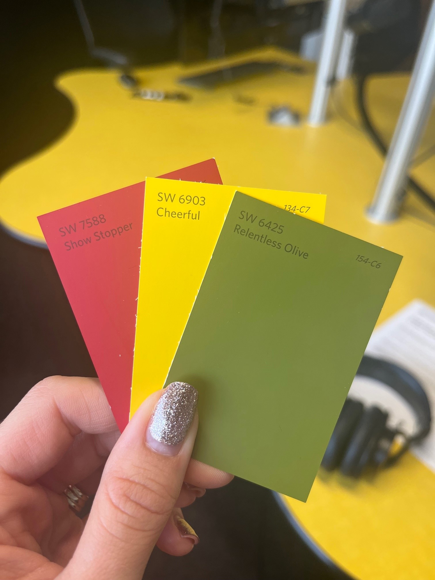 EXTREME OFFICE MAYKEOVER ACCENT WALL COLOR Z102.9, KZIA Today's