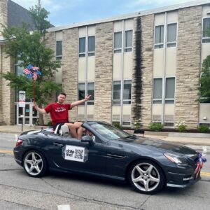 BIG HUTCH IN THE PARADE